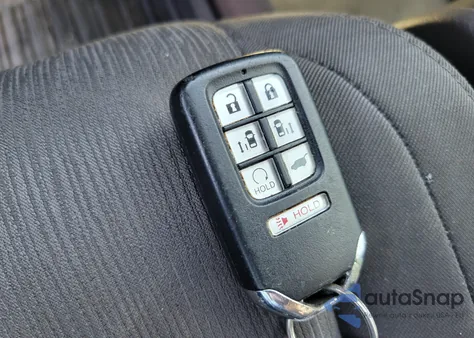 2019 Honda Odyssey Ex z USA, uszkodzony, nr VIN 5FNRL6H57KB136941